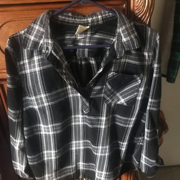 Top - Picture 1 of 1